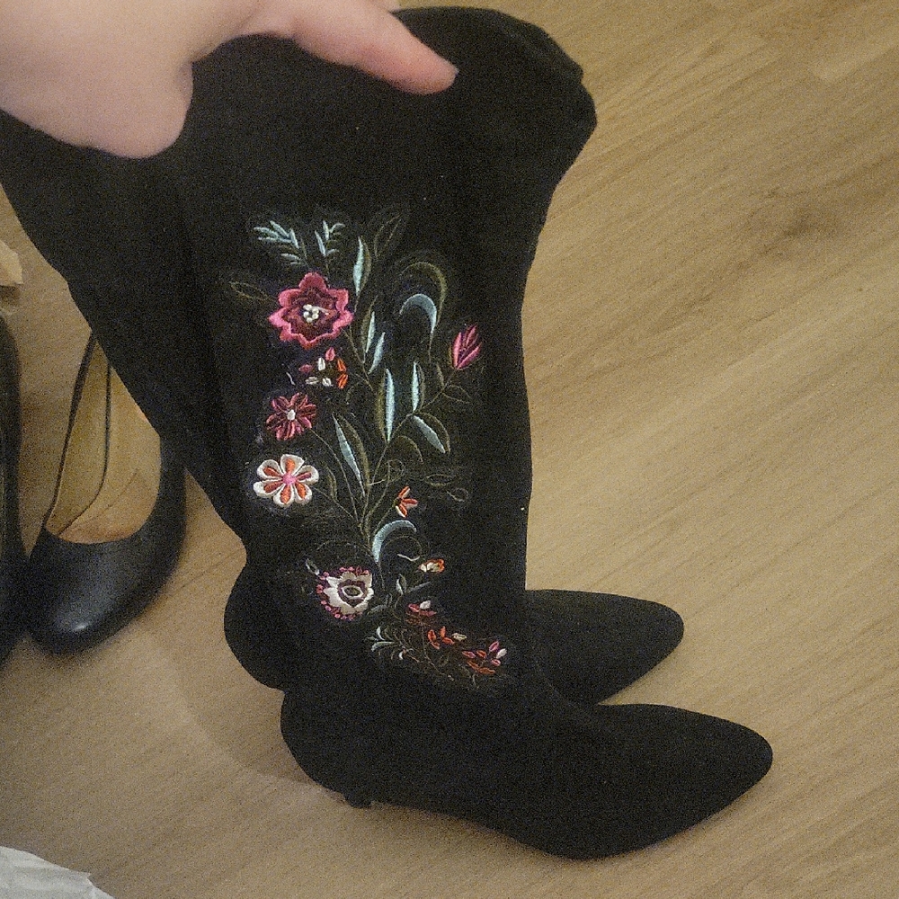 Kitten Heel Boots